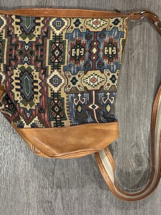 VTG Leather FORCE TEN Two Way Shoulder And Cross Body Bag Purse Backpack - Picture 1 of 9